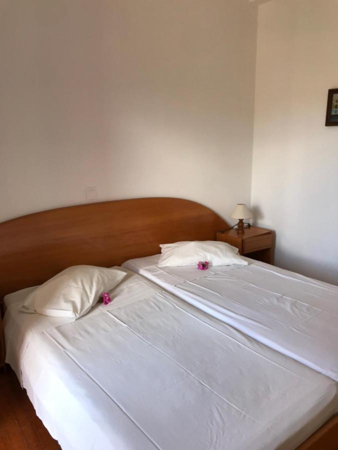 Loula'S Apartments 古维亚 外观 照片