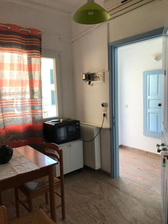 Loula'S Apartments 古维亚 外观 照片