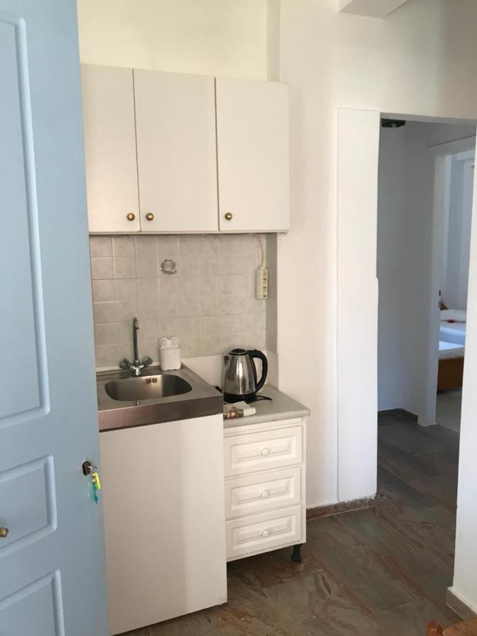 Loula'S Apartments 古维亚 外观 照片