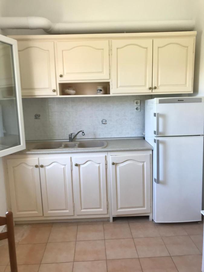 Loula'S Apartments 古维亚 外观 照片